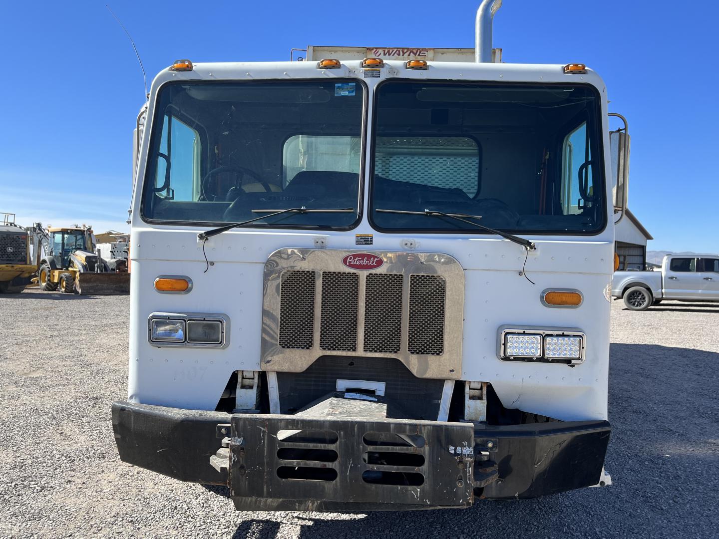 CAMION PARA  BASURA PETERBILT 320